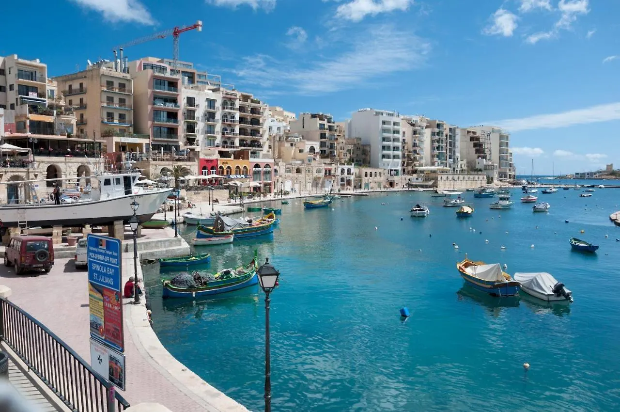 Top Location 1 Bedroom With Terrace Sliema