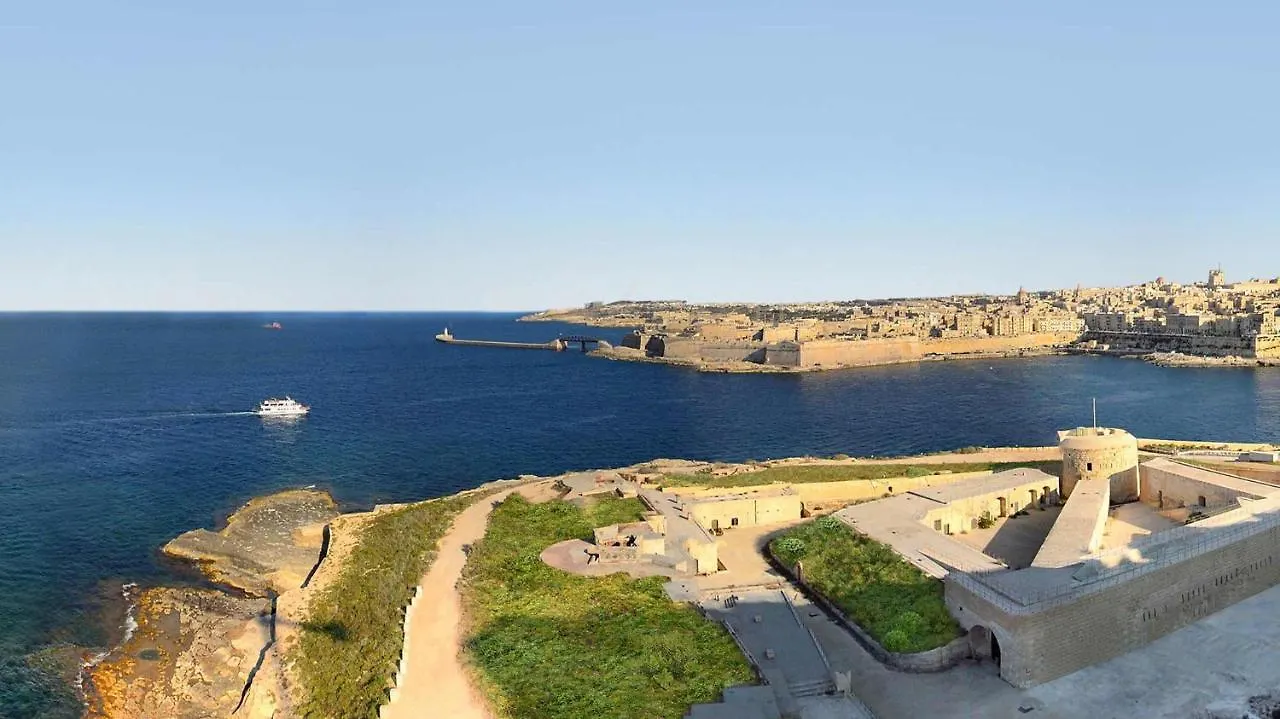 Top Location 1 Bedroom With Terrace Sliema Apartment
