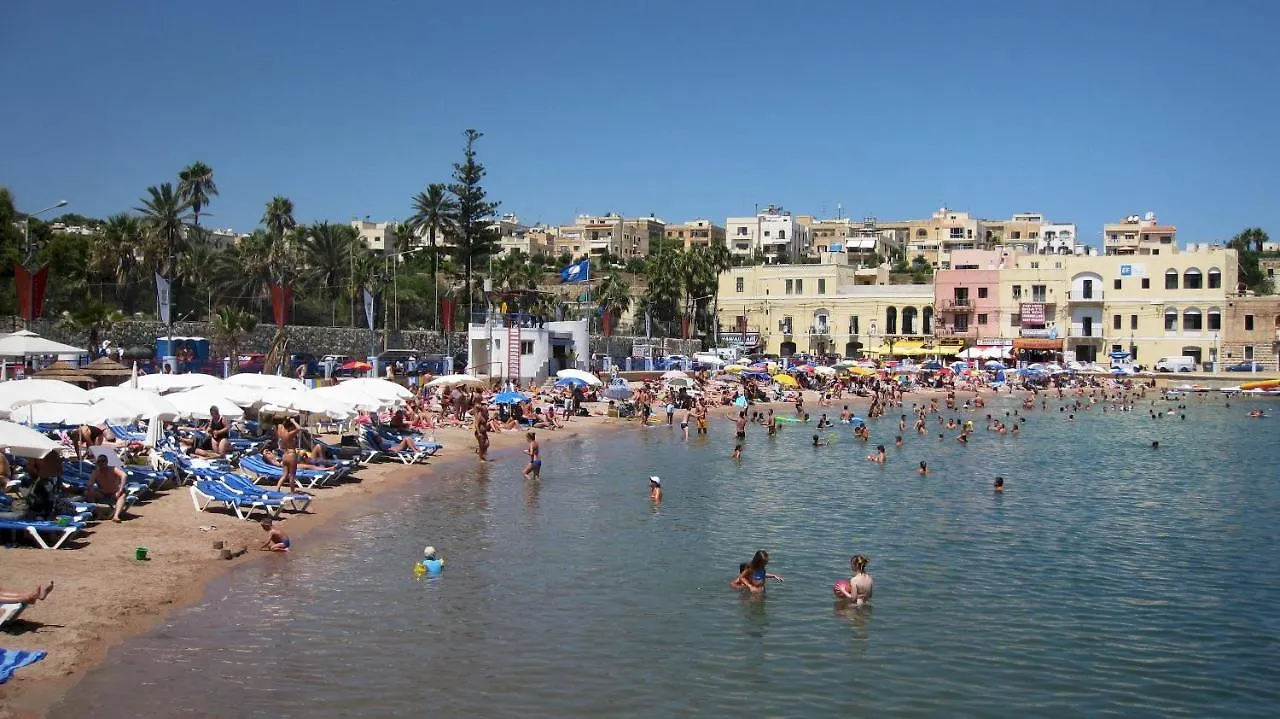 Top Location 1 Bedroom With Terrace Sliema