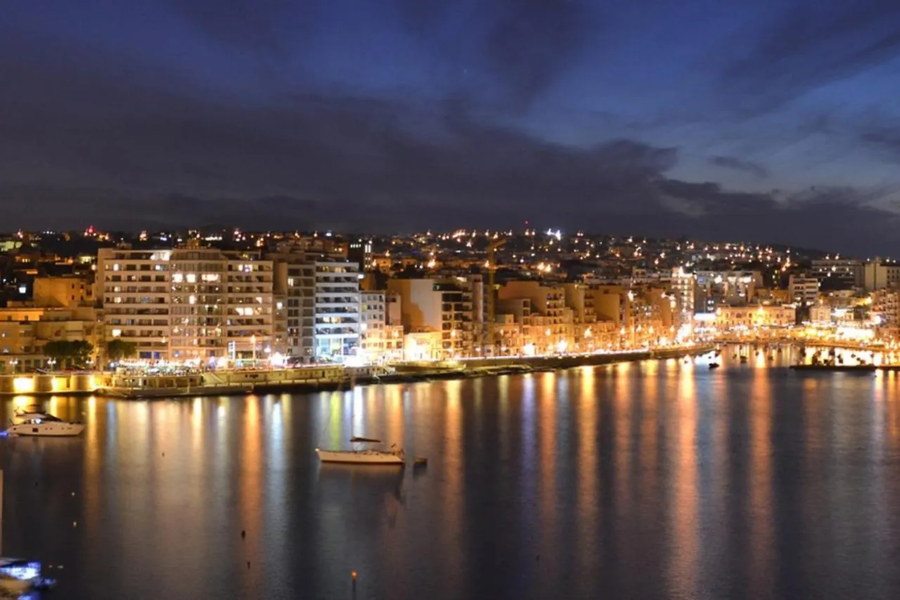 Top Location 1 Bedroom With Terrace Sliema Malta