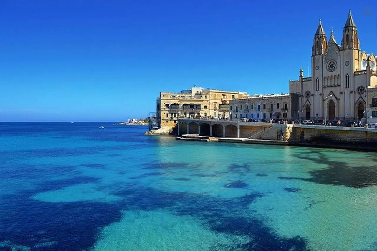 Top Location 1 Bedroom With Terrace Sliema Apartment