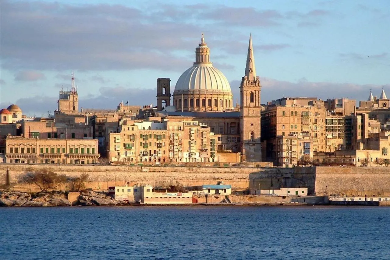 Top Location 1 Bedroom With Terrace Sliema 0*,  Malta