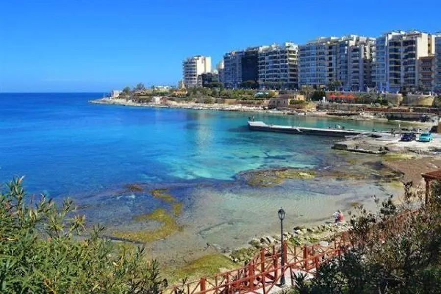 Top Location 1 Bedroom With Terrace Sliema