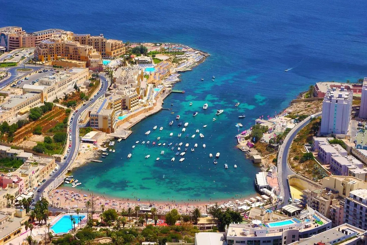 Top Location 1 Bedroom With Terrace Sliema 0*,  Malta